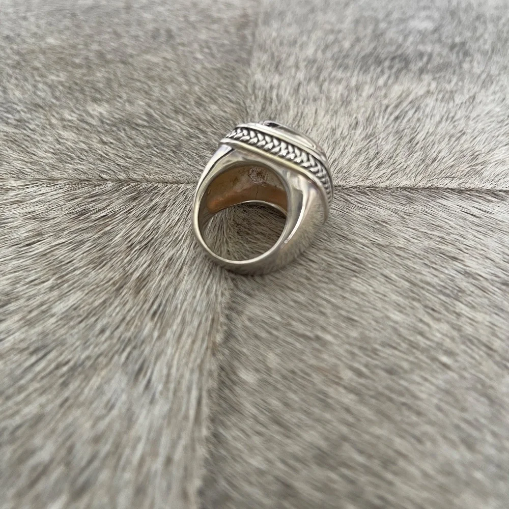 COCKTAIL RING FACETED STONE